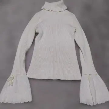 LIZ LISA 프릴 하이넥 화이트 니트