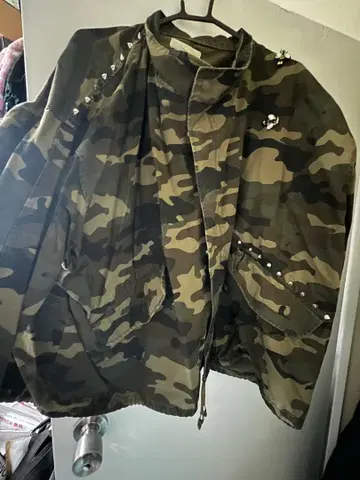 H&M 카모 패턴 밀리터리 자켓 L