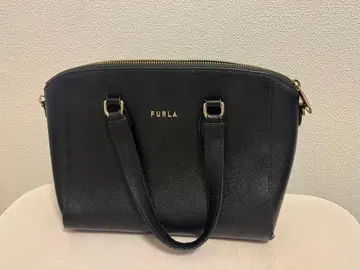 FURLA 블랙 가죽 핸드백