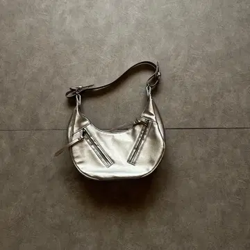 archive grunge shoulder bag y2k silver