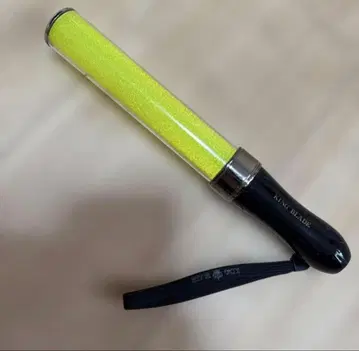 옐로우 컬러 단색 킹 응원봉 킹 블레이드