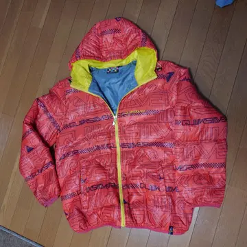 퀵실버 오렌지 그래픽 프린트 다운 자켓