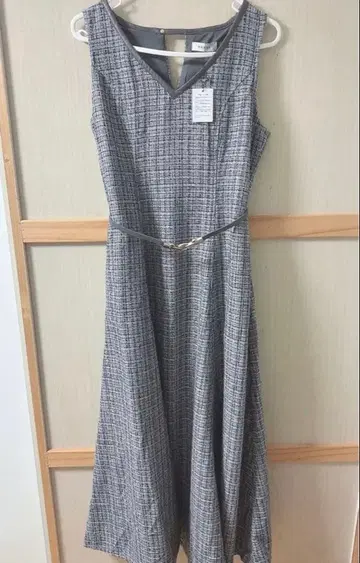 새상품 란다 트위드 원피스 그레이