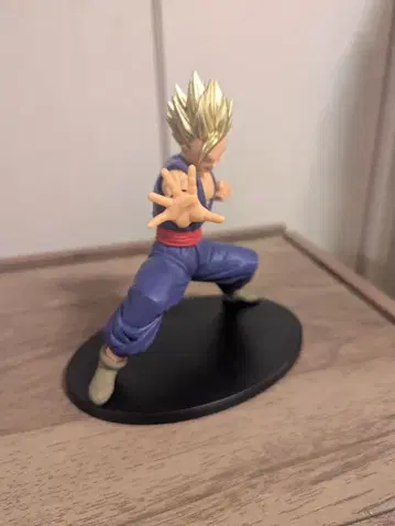 손오반 슈퍼 사이어인 피규어