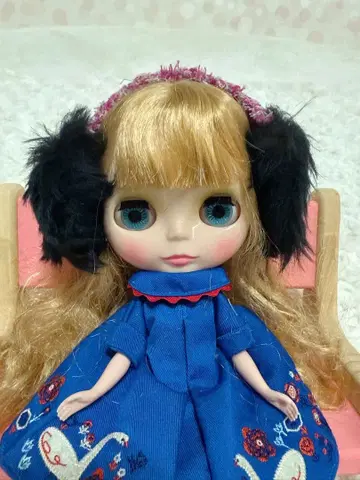 트위드 리본 이어머프 브라이스 아웃핏