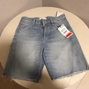 ZARA 라이트 블루 숏팬츠