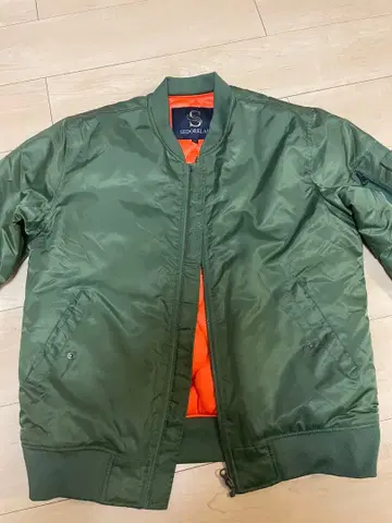 올리브 그린 MA-1 자켓