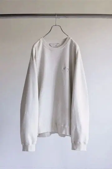 AGING OVER SWEAT SHIRT