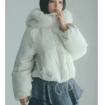 SNIDEL 니시카와 후드 퍼 숏 다운 택 포함 새상품 완판 색상