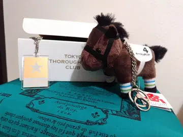 도쿄 서러브레드 900승 기념 루즈 백 키링 포함 봉제 인형