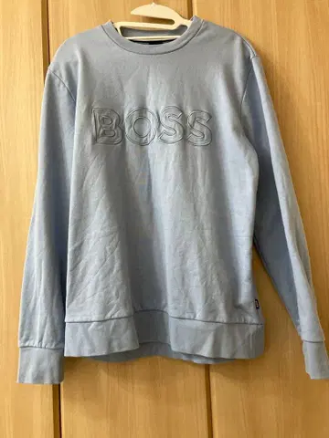 BOSS 로고 자수 라이트 블루 트레이닝복