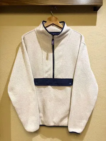 파타고니아 신틸라 아노락 오트밀 사이즈 L