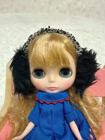 트위드 리본 이어머프 브라이스 아웃핏