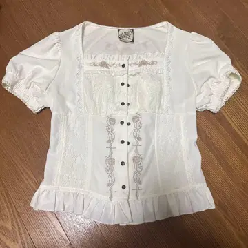 OZZ ONESTE 블라우스