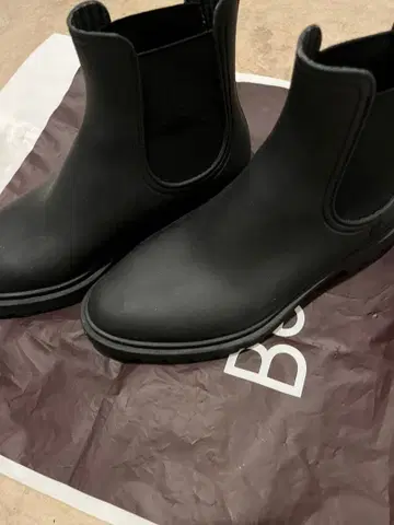 블랙 밴딩 첼시 부츠