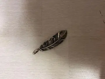 깃털 디자인 목걸이