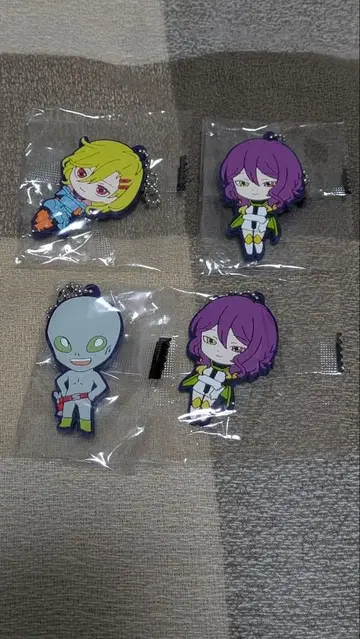 그노시아 러버 마스코트 세츠 지나 시게미치