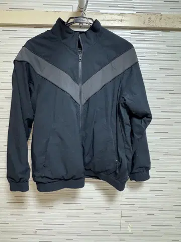 니코앤드 - 리버서블 V라인 블루종 블랙 M 새상품