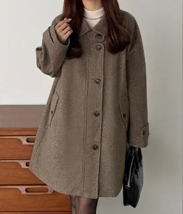 울 혼방 베이지 코트 단추식