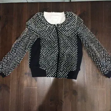 츠모리치사토 도트 아우터 블랙 화이트