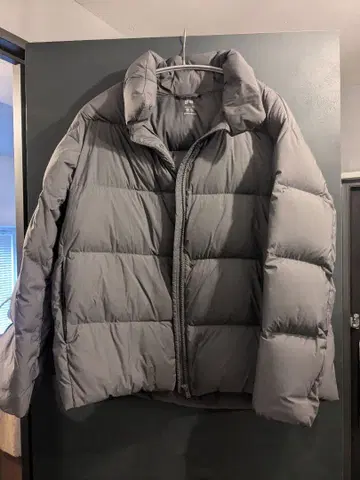 UNIQLO 파우더 다운 자켓 그레이
