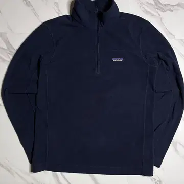 파타고니아 마이크로D 하프 지퍼 네이비