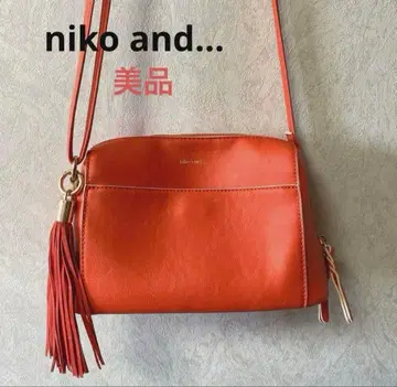 [ 새상품급 ] 니코앤드 태슬 지갑 숄더백 오렌지