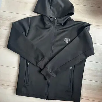 블랙 후드 부착 나일론 자켓