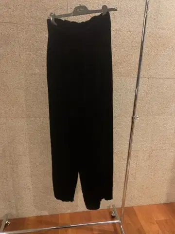 드리스 반 노튼 블랙 실크 팬츠 S