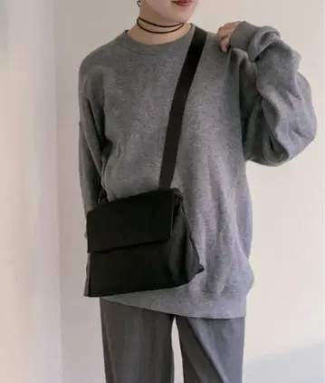 이아파피요네 플랩 숄더백 블랙 발수 수납력