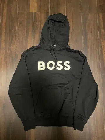 BOSS 블랙 후드티 오타니 쇼헤이 착용 모델