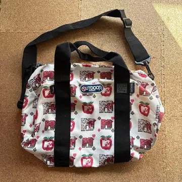 OUTDOOR PRODUCTS x MTV 콜라보 보스턴 백 롤 보스턴