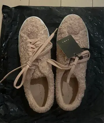 ZARA 핑크 베이지 스니커즈 38