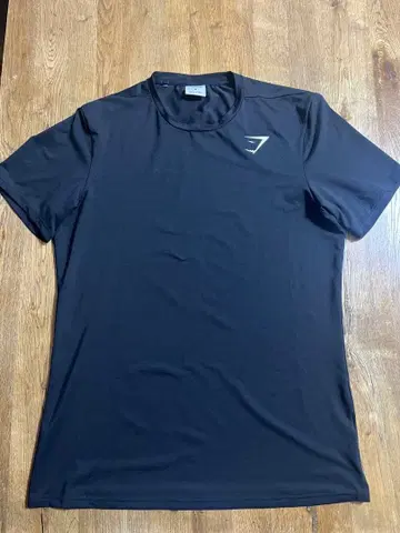 짐샤크 (GYMSHARK) 티셔츠 블랙 M 사이즈