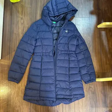 UNITED COLORS OF BENETTON 후드 부착 다운 자켓