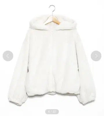 후드 부착 오버 사이즈 자켓 아이보리