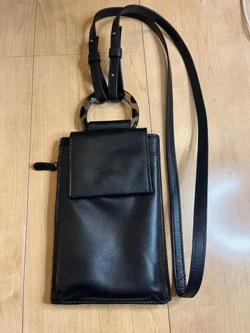 미사용 ear 블랙 가죽 스마트폰 숄더백