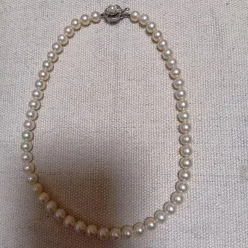 화이트 펄 목걸이 케이스 포함