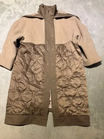 브라운 퀼팅 롱 코트 후드 부착