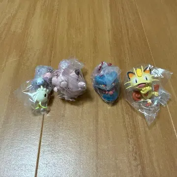 포켓몬 축광 피규어 참