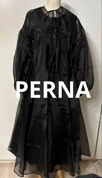 택 포함 새상품 PERNA 오간자 시어 롱 그로브