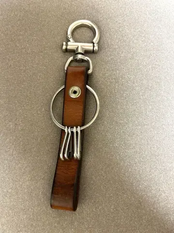 Hender Scheme 핸더 스킴 키링 브라운