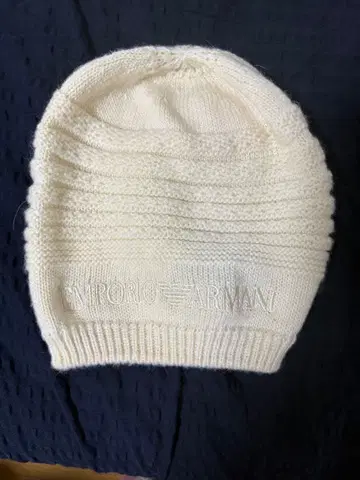 엠포리오 아르마니 화이트 니트 모자 L