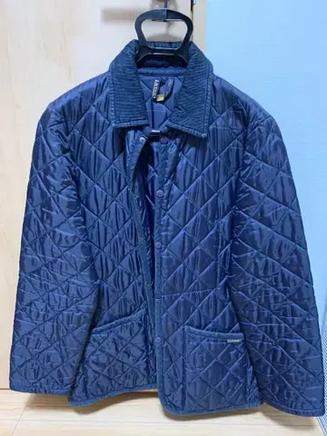 LAVENHAM 네이비 퀼팅 자켓 사이즈 40