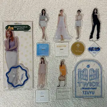 TWICE 쯔위 아크릴 스탠드 묶음 판매