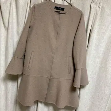 ZARA BASIC 베이지 플레어 슬리브 코트