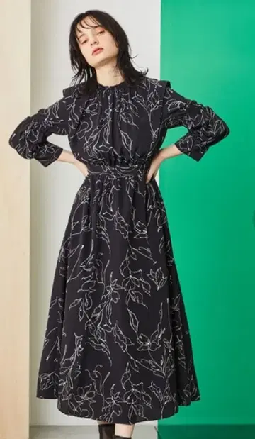 UNITED TOKYO [WEB 한정판] 탑 개더 레트로 원피스