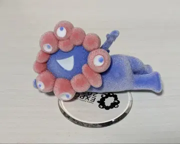 오사카 간사이 만박 EXPO2025 미야쿠미야쿠 플로키 피규어 웅크림