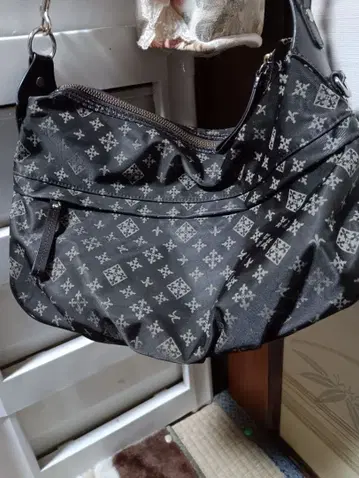 새상품급 러셋 숄더백