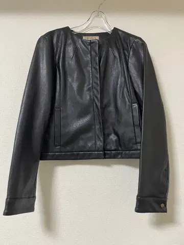 [새상품급] 아푸와이저 리셰 에코 가죽 자켓